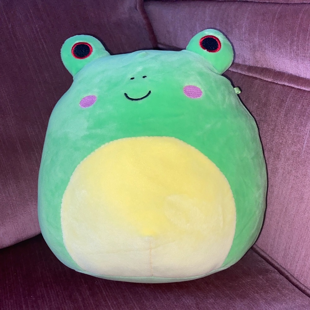 Green Wendy 8 inch Squishmallow.